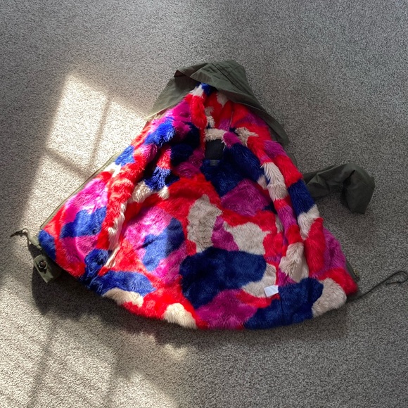 Belle Vere Coat - Picture 1 of 4